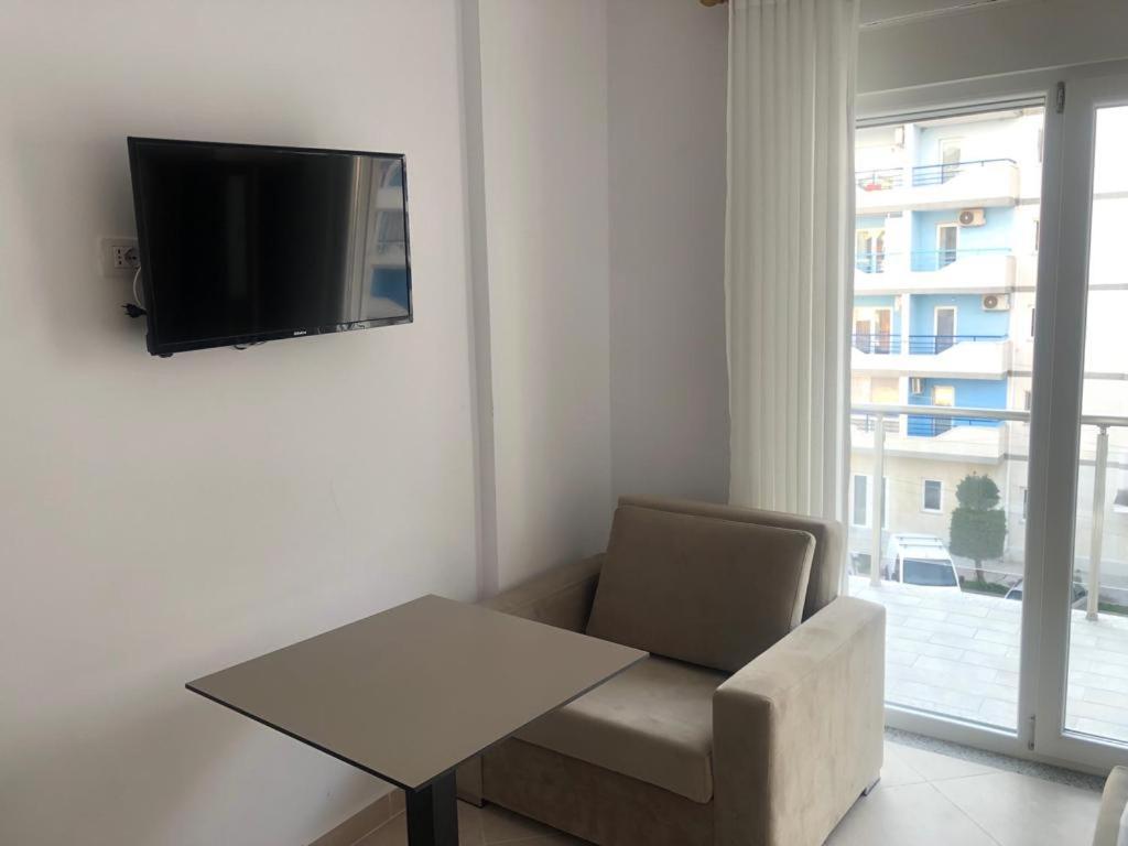 Hotel Mario, Shëngjin Extérieur photo